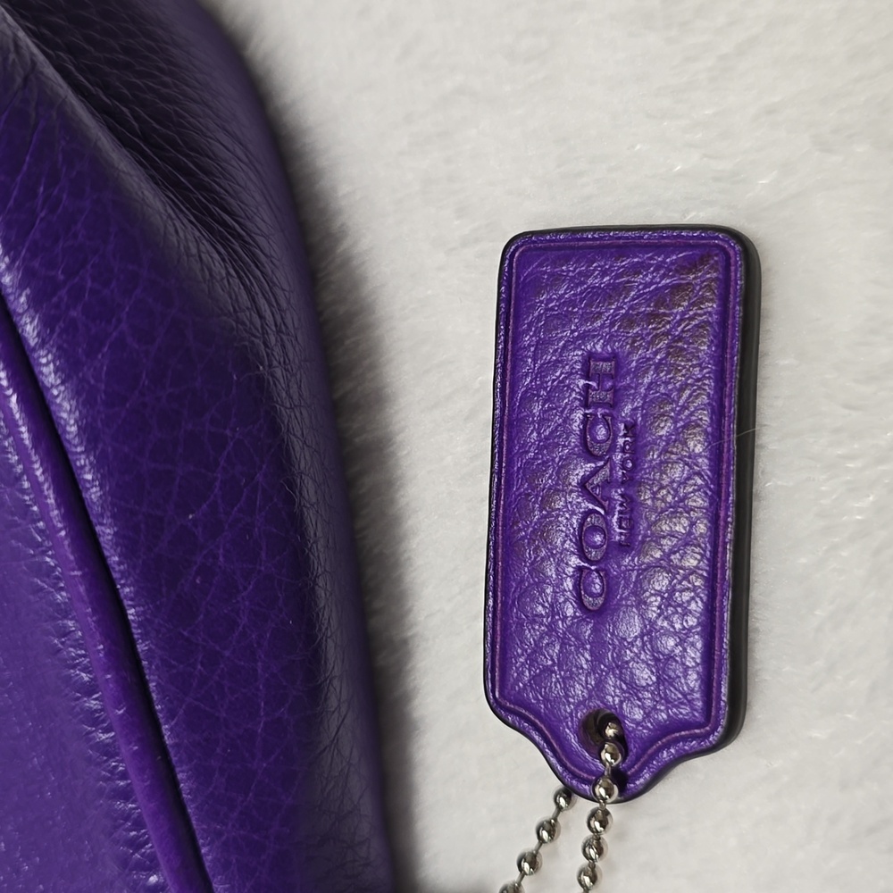 Coach Mini Shoulder bag in Vibrant Purple - Picture 3 of 7